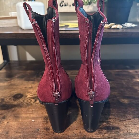 Penny loves Kenny Red embroidered booties size 8.5 - Picture 4 of 9